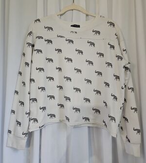 Fifth Sun Cream Elephant Pattern Pullover Lightweight Sweatshirt - Size Large